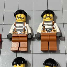 The LEGO City Bandit Minifigure Lot Of 4 60141-1 Police Station F4 29