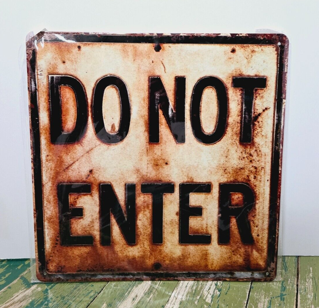 New 12 in. x 12 in. Halloween Rusty Metal Hanging DO NOT ENTER