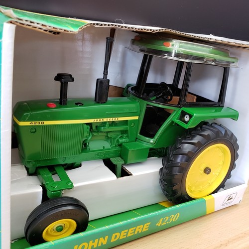 Ertl John Deere 4230 Tractor Collector Edition Diecast 1:16 - Picture 4 of 11