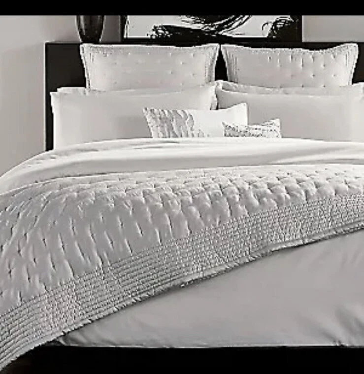 Edredón Donna Karan Home The Essential Silk F/QUEEN platino. ¡Nuevo! Foto 2 de 4