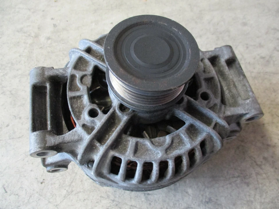Lichtmaschine 14 Volt 140A Audi A4 VW Passat 3C Golf 5 6 Tiguan 06B903016AB — 第 3/4 张图片
