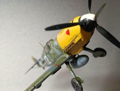 タミヤ　1/48 メサシュミットBf109E-4/7TROP s-l400.jpg