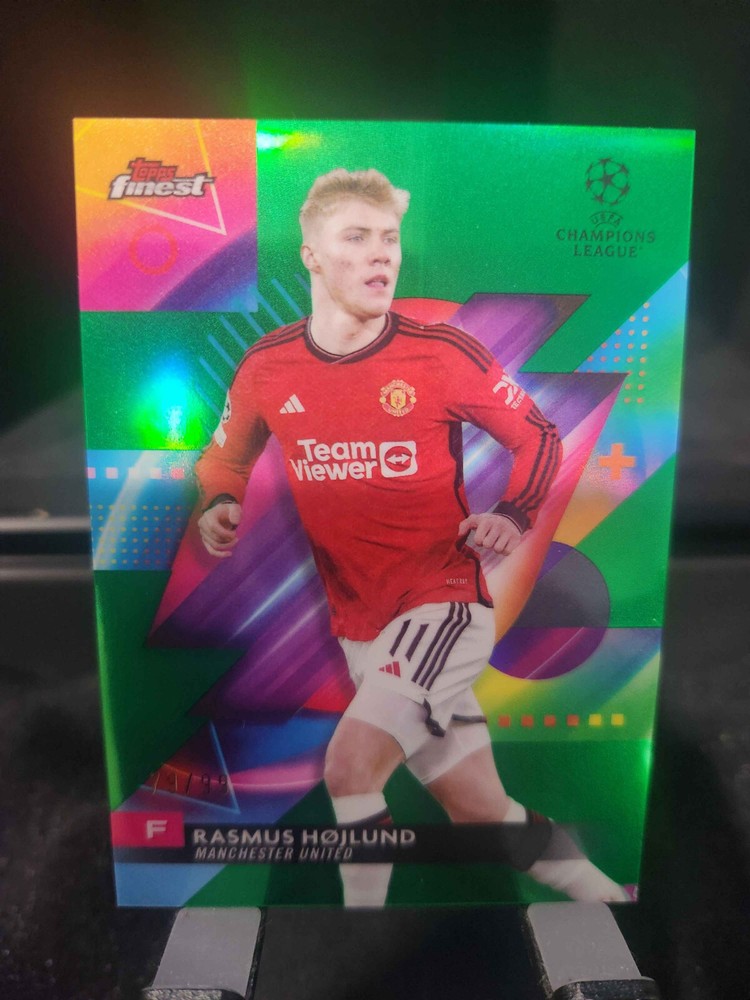 2023-24 Topps Finest UEFA Rasmus Hojlund /99 Green Refractor Man Utd