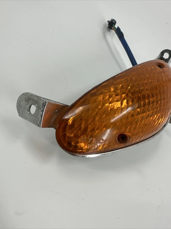 INDICADOR DELANTERO IZQUIERDO PARA KYMCO DINK 150 LX R12 DESDE 2000 (e17564) #A15 Foto 2 de 4