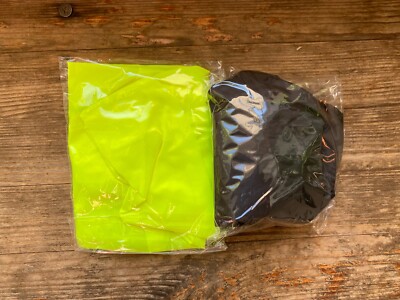 2x Helmüberzug Regenschutz/Überzug in Neon-Gelb und Schwarz; für Fahrradhelme