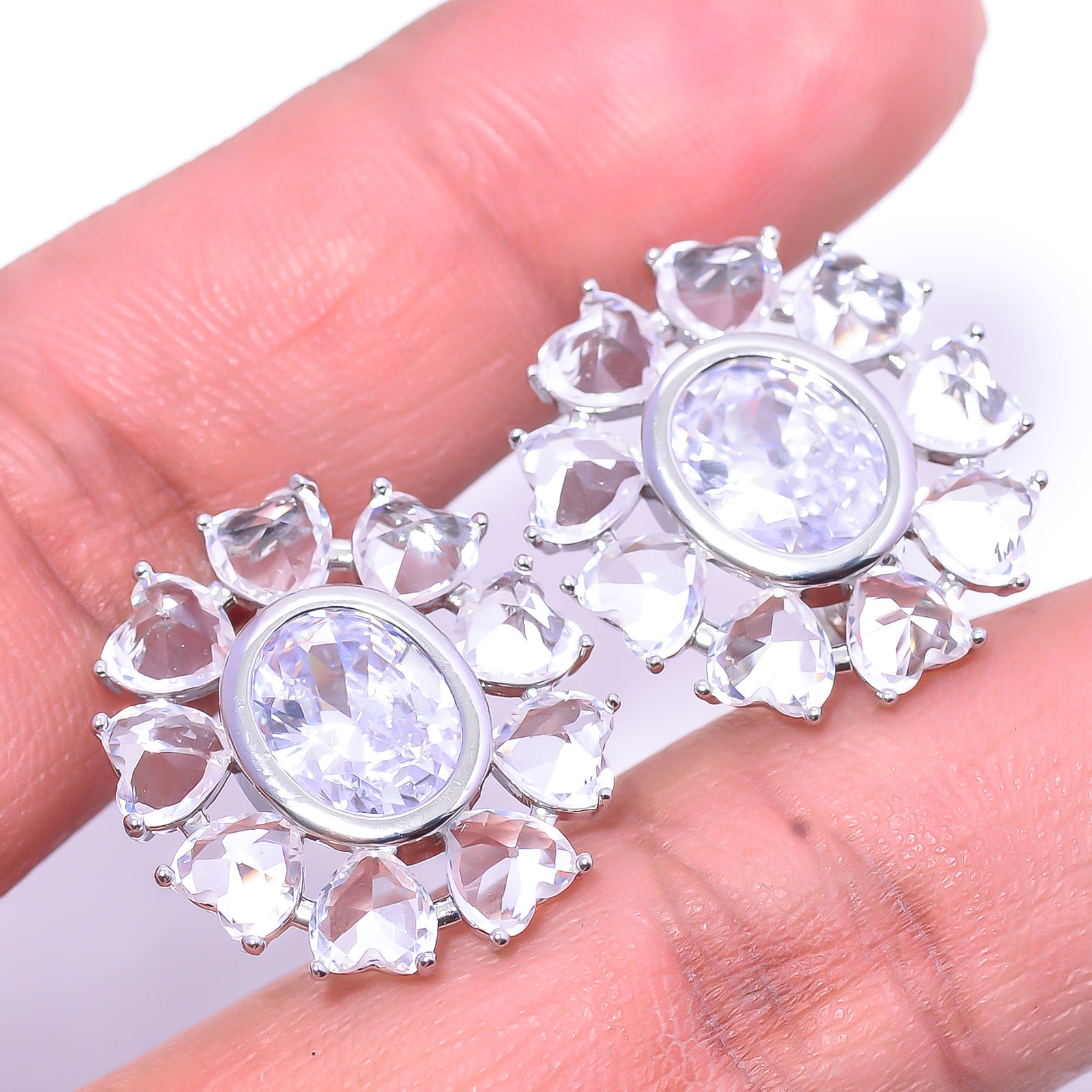 White Topaz Sterling Silver Flower Handmade Earrings 0.78 Inch E17