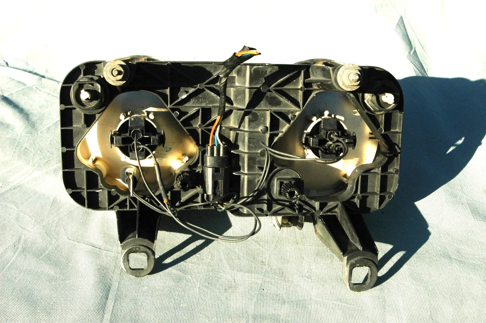 Faro derecho Jaguar XJR XJ8 1998-2003 OEM LNC4610AB Foto 4 de 4