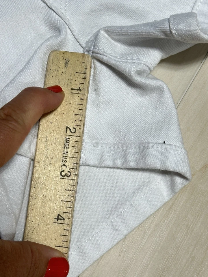 Pantalones cortos vaqueros de tiro medio blancos talla 2/26 Vertigo Paris A213 nuevos con etiquetas Foto 3 de 4