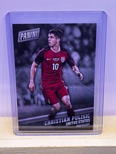 2017 Panini Black Friday Soccer Rookie Card #32 Christian Pulisic. rookie card picture