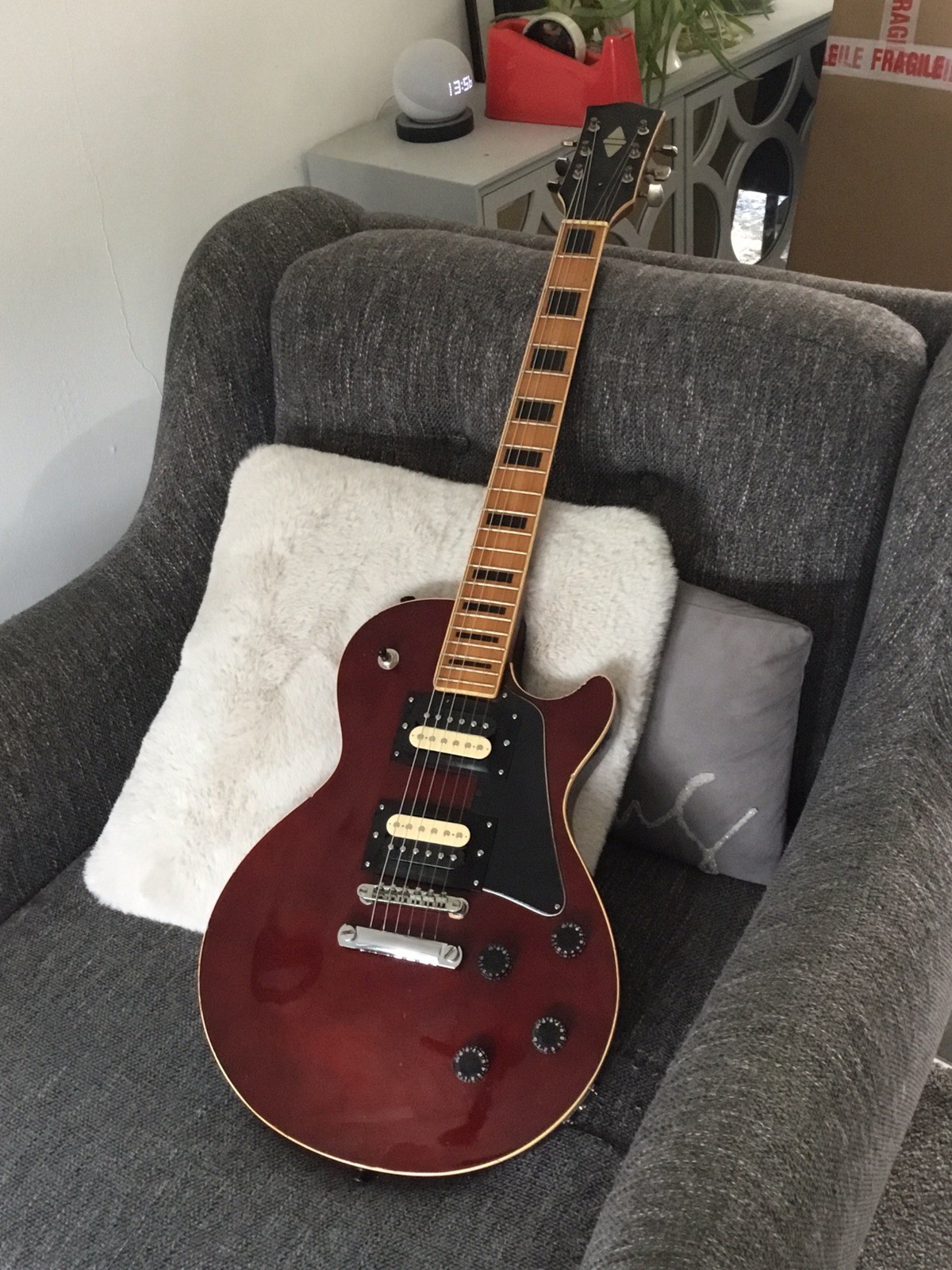 Kay Vintage LP Wine Red MIJ Guitar. Early 70s