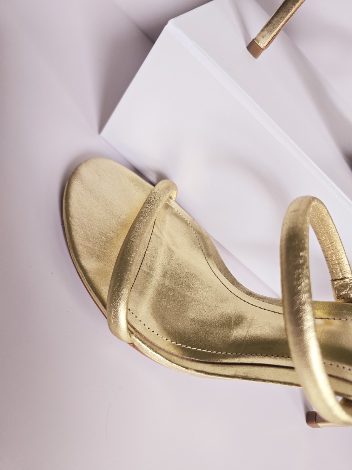 APL Schutz Taliah sandali con tacco a spillo in pelle oro metallizzato 9 5