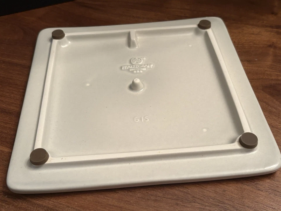 De colección PFALTZGRAFF - Diámetro de remache de reliquia mide 7,75 pulgadas Foto 2 de 2