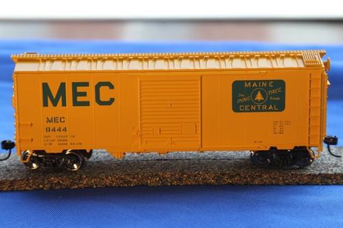 VAGÓN DE CARGA SOLDADO ESCALA HO - WALTHERS MAINLINE 910-2257 MAINE CENTRAL 40' ACF | Zustand: New