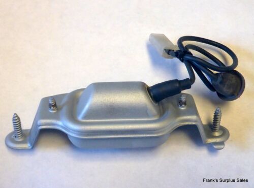 1968-72 Pontiac GTO Rear License Plate Tag Light LeMans OEM GM Refurbished! - 第 2/3 張圖片