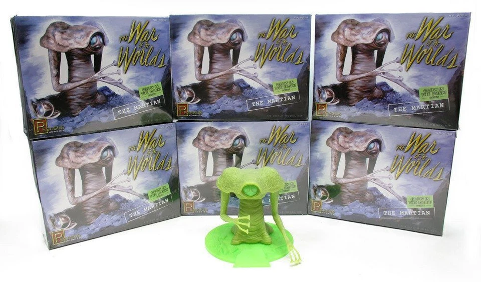 GLOW IN the DARK War of the Worlds 1953 1/8 Scale Martian Kit SEALED03WPH07 - Image 2 of 4