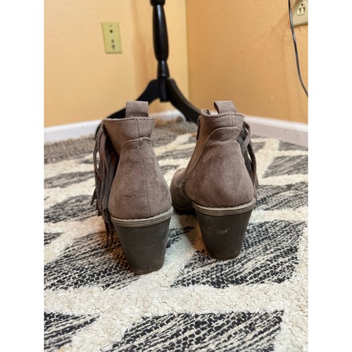 Faded Glory | Brown Tassle Western Booties - Picture 5 of 7
