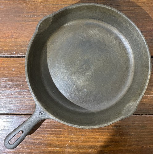 Wagner Ware Cast Iron #8 10-1/2 Inch Skillet, MIUSA, MM "E" - Picture 4 of 10