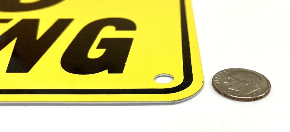 2 ''NO HUNTING''  & 1 "NO TRESPASSING" Yellow Warning Signs , 3 Sign Set - Image 2 of 4