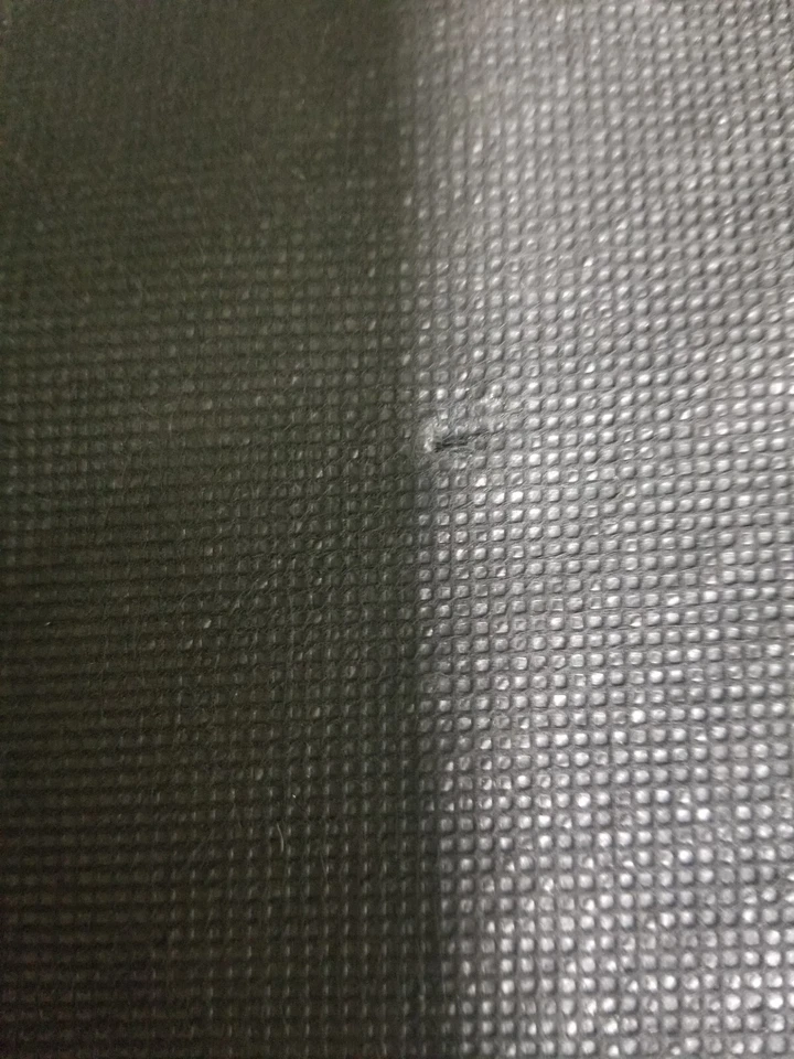 (ONE) 14" BLACK PADDED REPLACEMENT SEAT, 3 1/2" THICK, FITS MOST STOOLS W/PLATE - Image 3 of 4