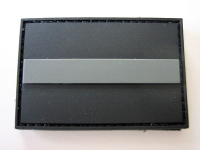 Klettpatch Rubberpatch ca. 6 x 4cm thin grey silver line Deutschland Justiz