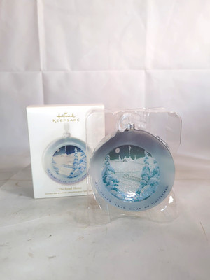 Hallmark Glass Ornament The Road Home - All Roads Lead Home At Christmas A3