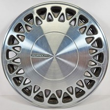 One 1991-1993 Plymouth Voyager 479 15 Hubcap Wheel Cover Hub Cap 04684028