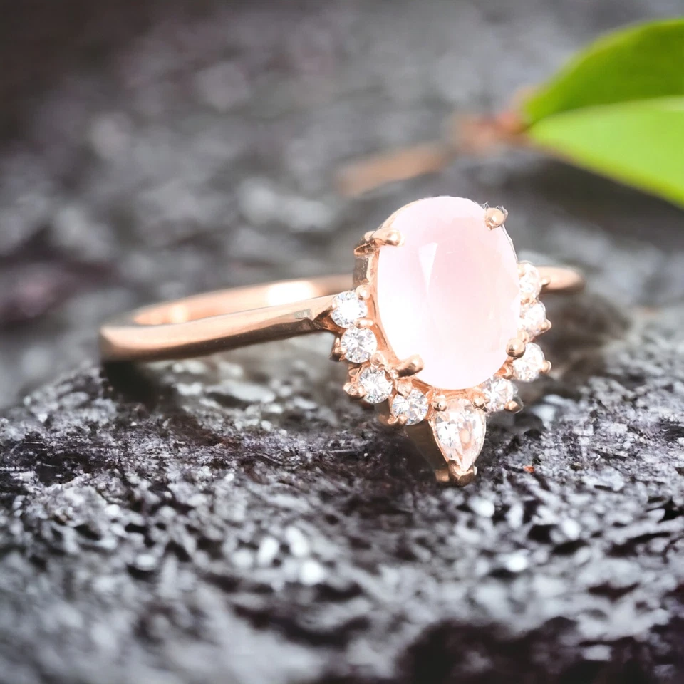9k Solid Gold 8x6MM Oval Shape Natural Rose Quartz Ring Cubic Zirconia Ring Foto 2 de 4