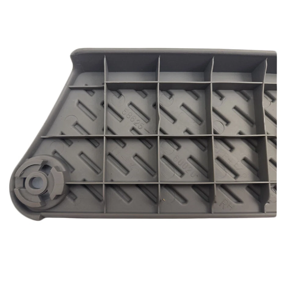 丰田陆地巡洋舰 1998 - 2007 板后脚垫全新正品 58625-60020-B1 — 第 4/4 张图片