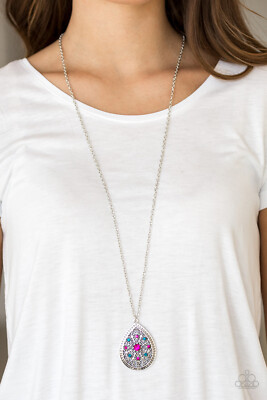 Paparazzi MULTI necklace set I Am Queen 