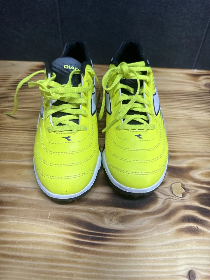 Botines de fútbol de césped Diadora Mago 170529 para mujer talla 7,5 Foto 2 de 4