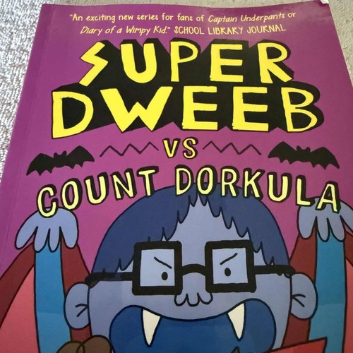 Super Dweeb vs Count Dorkula Book By Jess Bradley - Imagen 9 de 11