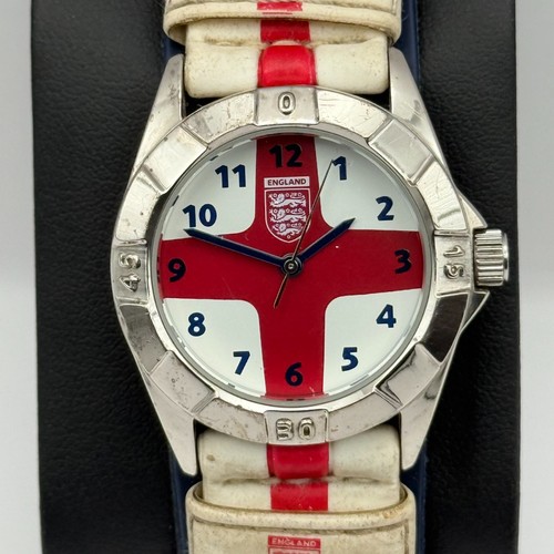 Angleterre National Football Homme Montre Quartz Rouge Blanc Croix Dial Travail - Photo 3 sur 24
