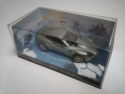  Aston Martin V12 Vanquish  1:43  007 James Bond #051/10