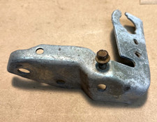 Used Oem 1987-1993 Ford Mustang Gt 5.0 302 V8 Throttle Cable Bracket Mount