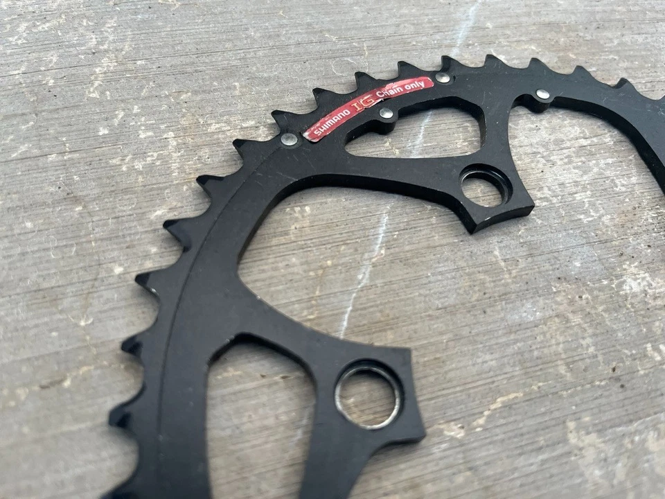 Plato de aleación Shimano Deore XT SG NUEVO DE STOCK | 94 BCD / 44T / Hecho en Japón Foto 2 de 4