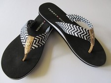 Chanclas Tommy Hilfiger TWCHILL-N negras con correa de tela blanca y negra nuevas