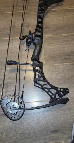 MATHEWS PRIMA BOW 27" 50lb left hand BLACK - Picture 2 of 3