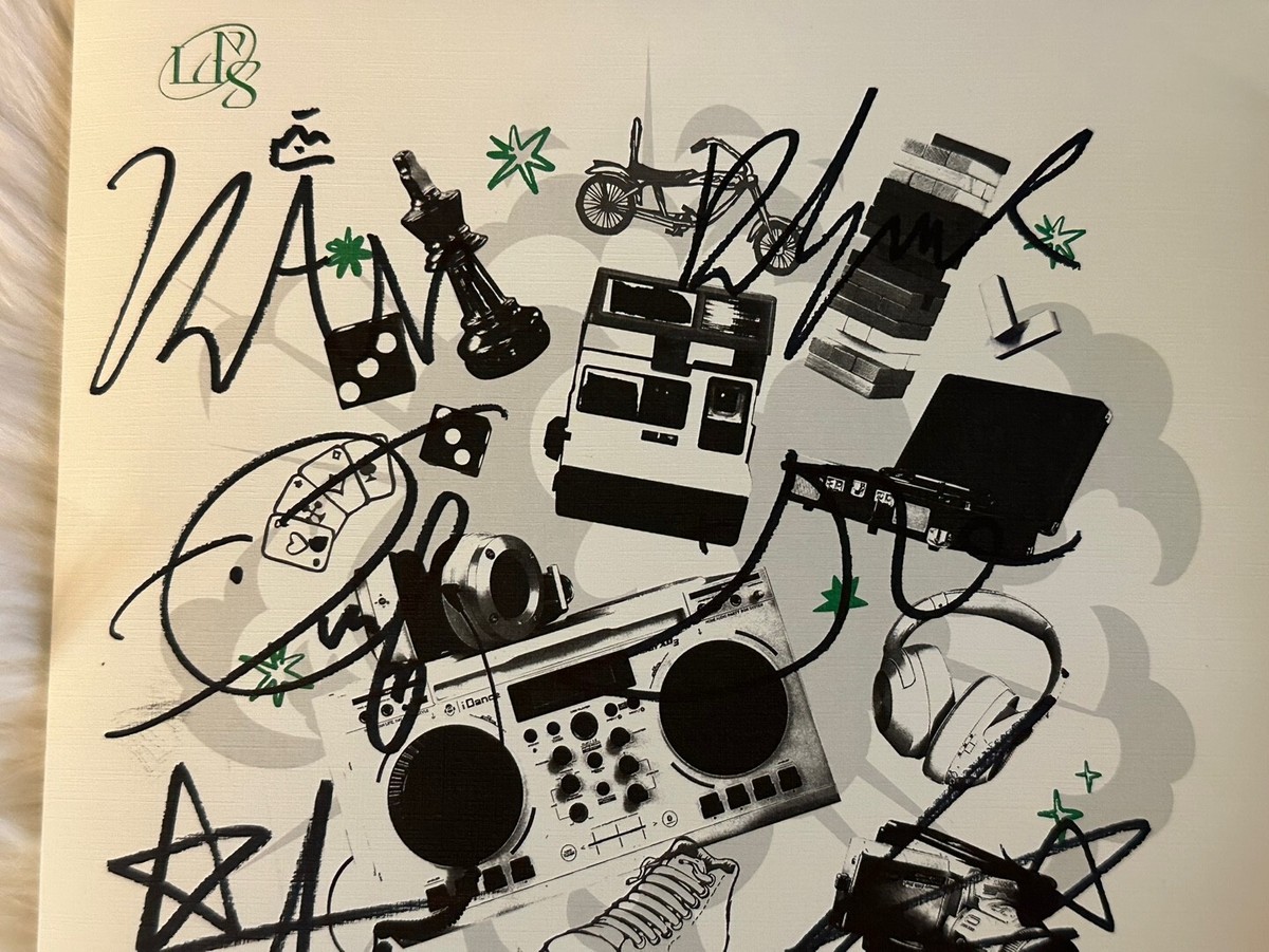 LUN8 サイン入り CD アルバム LUN8 - ALL MEMBER Signed PROMO ALBUM | eBay