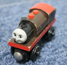 Thomas  Friends Wooden Railway Train Tank Engine- Bertram- GUC -