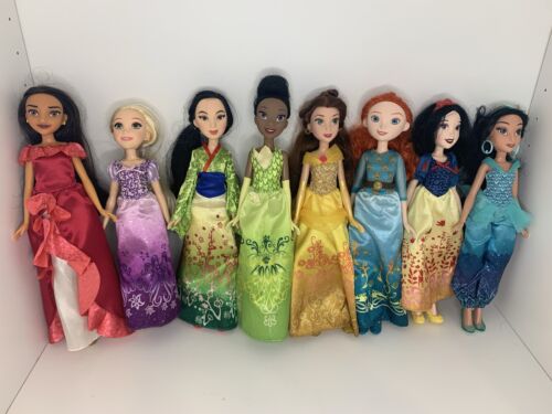 Huge lot of mostly Disney Princess dolls