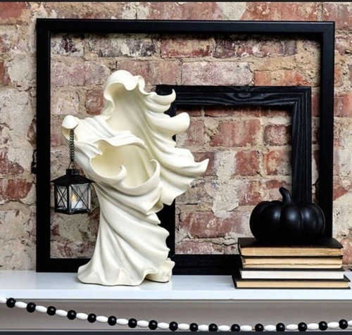 BRAND NEW Cracker Barrel Exclusive Resin White Ghost with Lantern 18" Tall - Picture 2 of 2