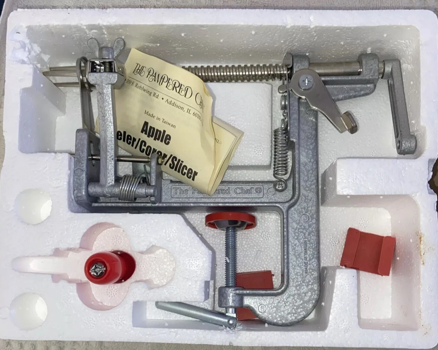 The Pampered Chef 2430 Apple Peeler Corer Slicer