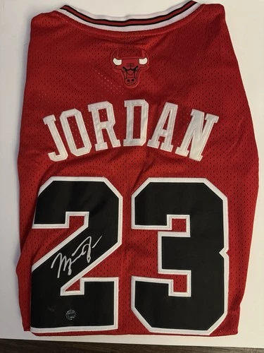 Michael Jordan Autographed Chicago Bull Nike XL Basketball Jersey