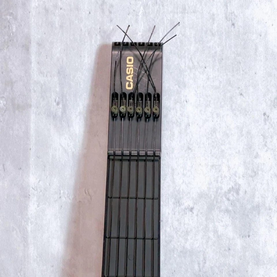 Guitarra digital sintetizador CASIO Casio MIDI DG-20 Foto 3 de 4