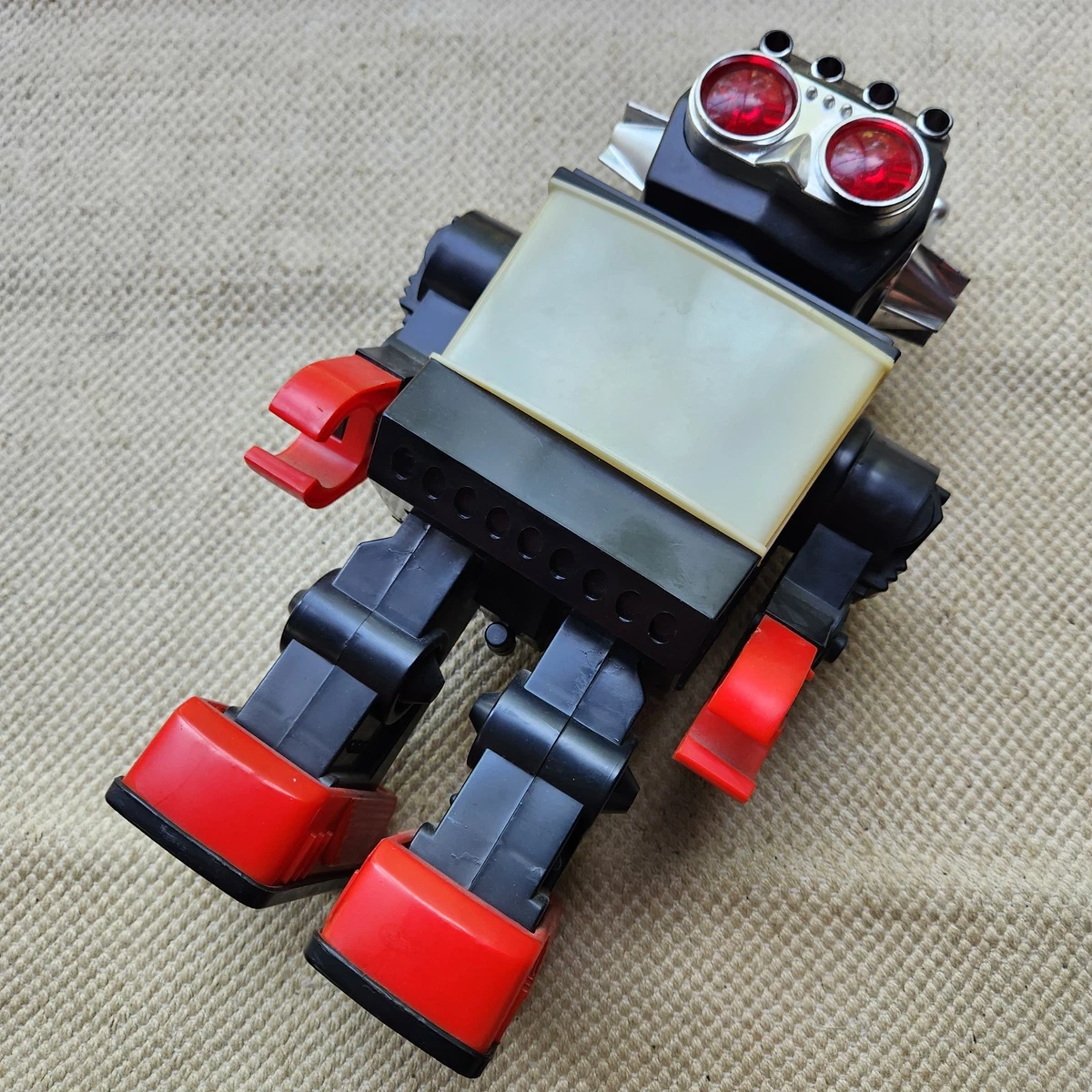 Saturn Robot | eBay
