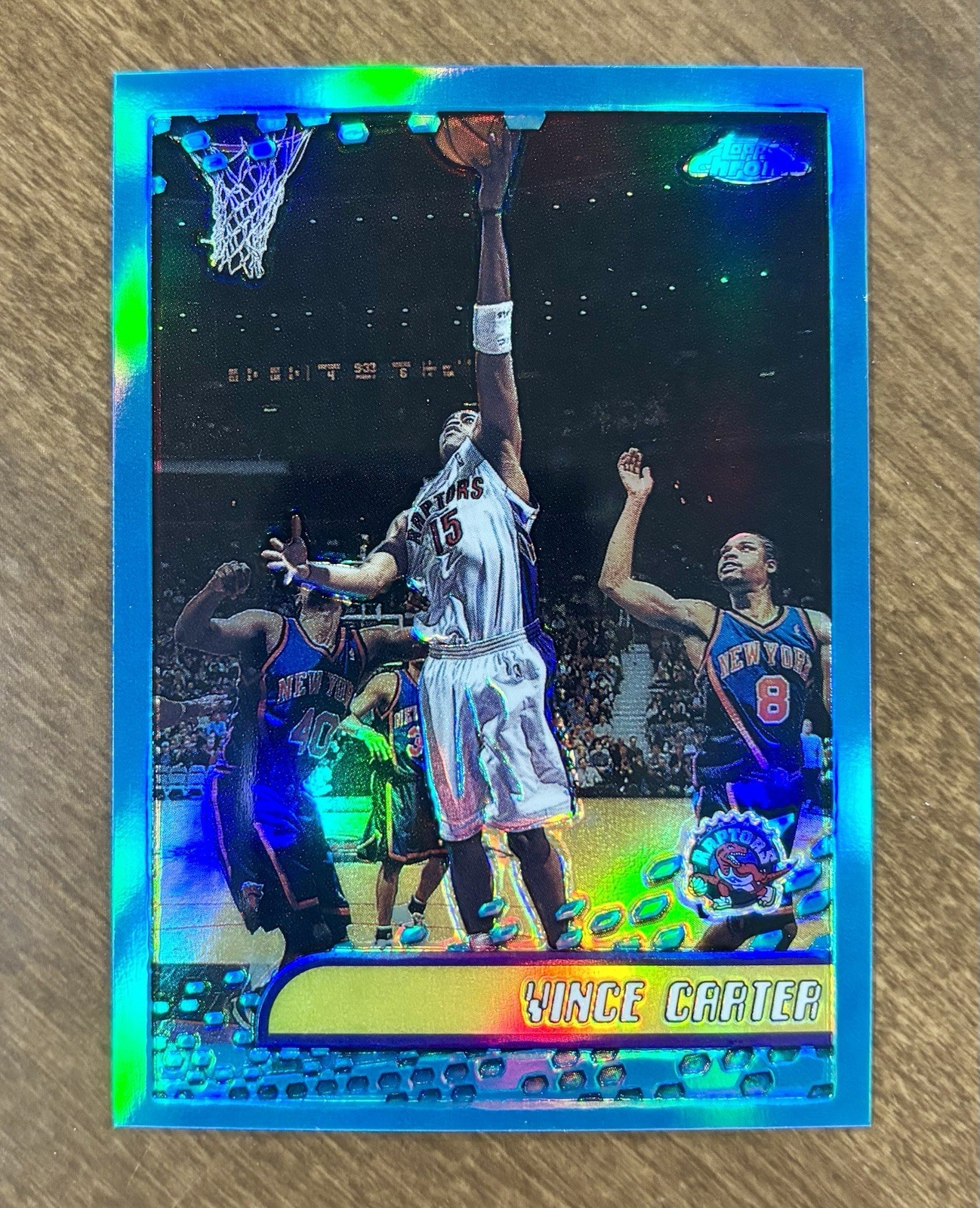2001-02 Topps Chrome Vince Carter Refractor #10