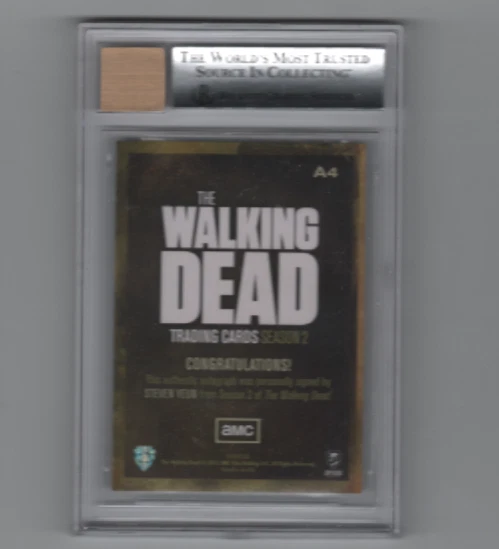 THE WALKING DEAD SEASON 2 STEVEN YEUN/GLENN RHEE AUTOGRAPH CARD #A4  GRADED 9!! - Image 2 of 2