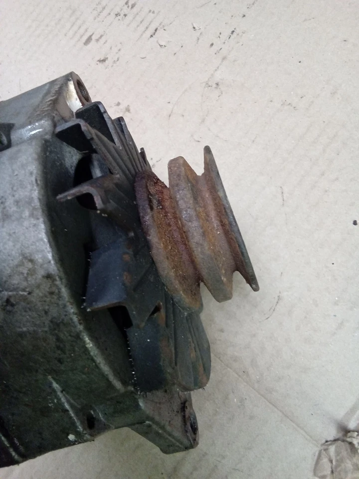 Amc Concorde 304 1979 alternador 2 ranuras 343 290 Gremlin Rebel Hornet Jeep Foto 2 de 4