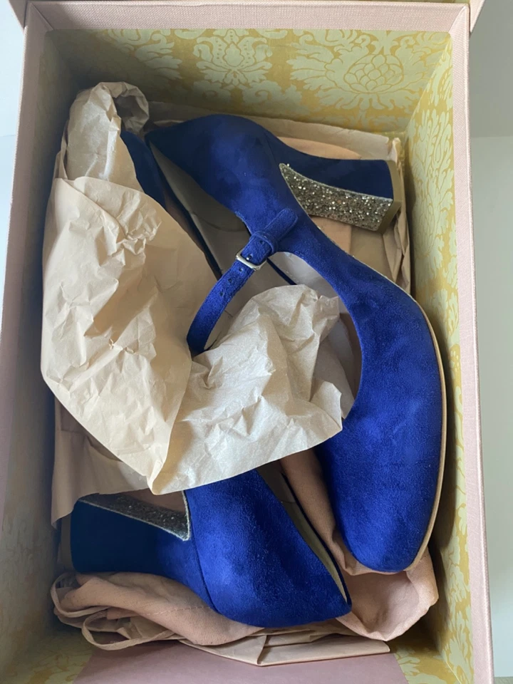 Miu Miu (Prada) Blue Suede Mary Jane Block Heel Pump w/Silver Glitter Bottom 40 - Image 2 of 4