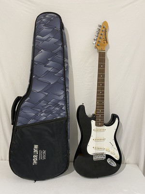 Vantage Electric Guitar Black And White With Case Model VIE - II D/BK